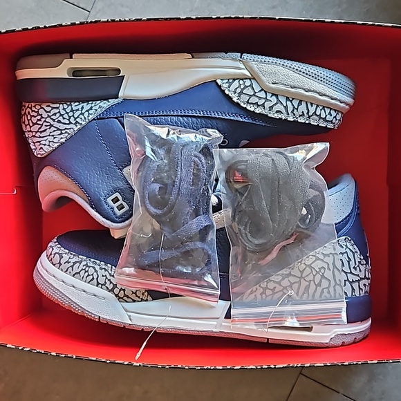 Jordan 3 Retro Georgetown - Size 7M - Picture 2 of 6